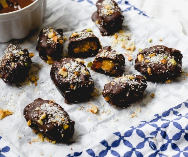 Chocolate-Covered Dates with Middle Eastern Flavors