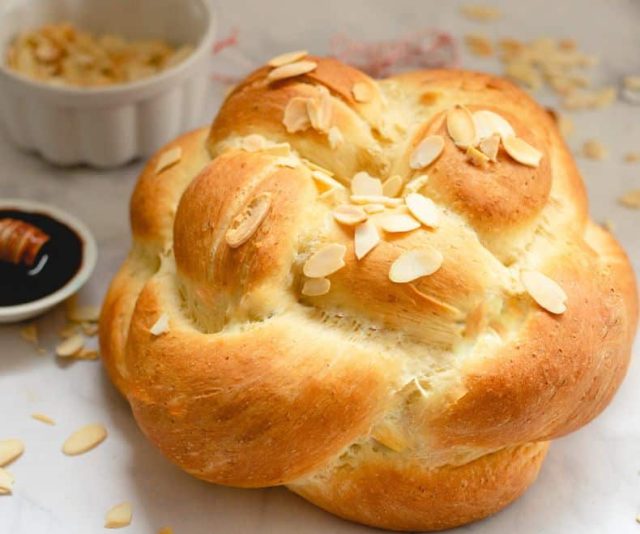 sweet challah bread